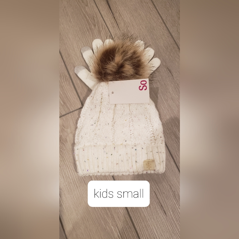 Kids small white hat w gloves new